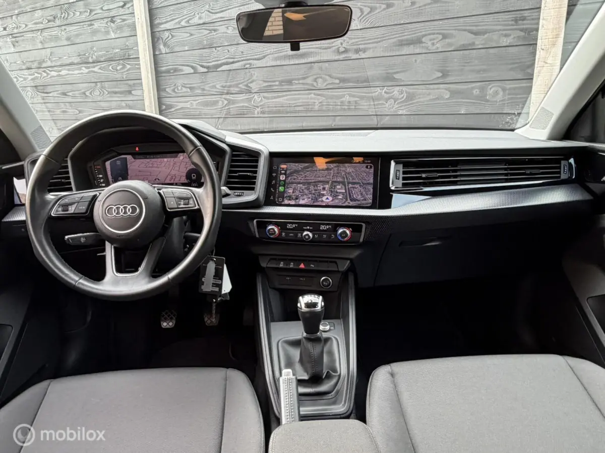 25 TFSI Attitude FM nav / Carplay / LM / Clima / 53.311 km!!