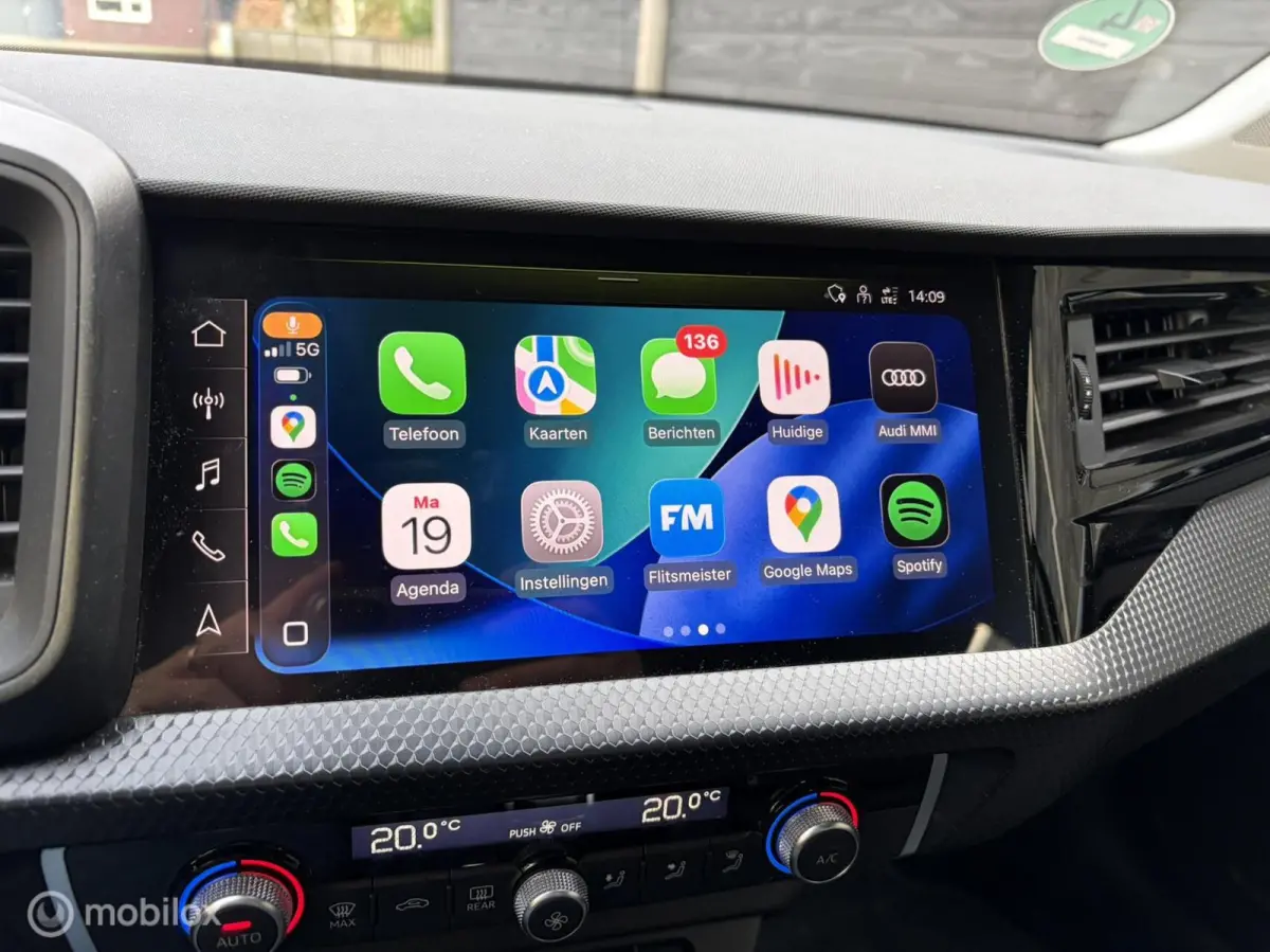 25 TFSI Attitude FM nav / Carplay / LM / Clima / 53.311 km!!