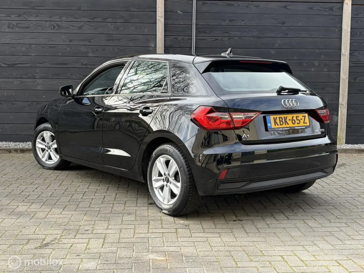 25 TFSI Attitude FM nav / Carplay / LM / Clima / 53.311 km!!