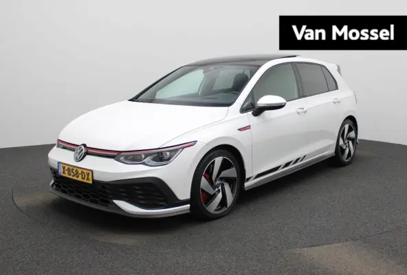 2.0 TSI GTI Clubsport 301 PK| Panoramadak | LED Matrix | Head-Up-Display | Stoelverwarming | Navigatie | Stuurwielverwarming | Achteruitrijcamera | Apple Carplay Draadloos