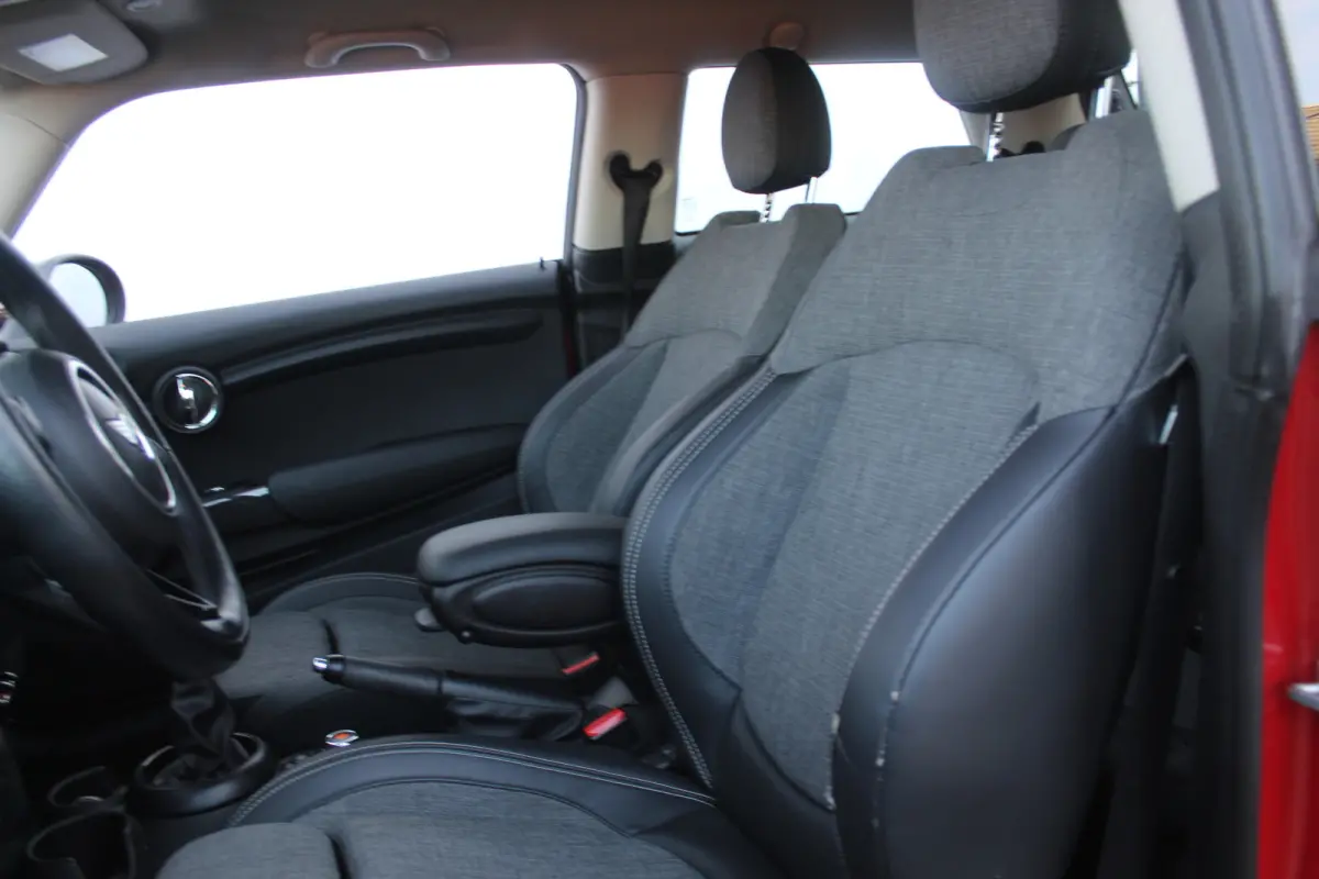 Mini 1.5 Business Airco l Trekhaak