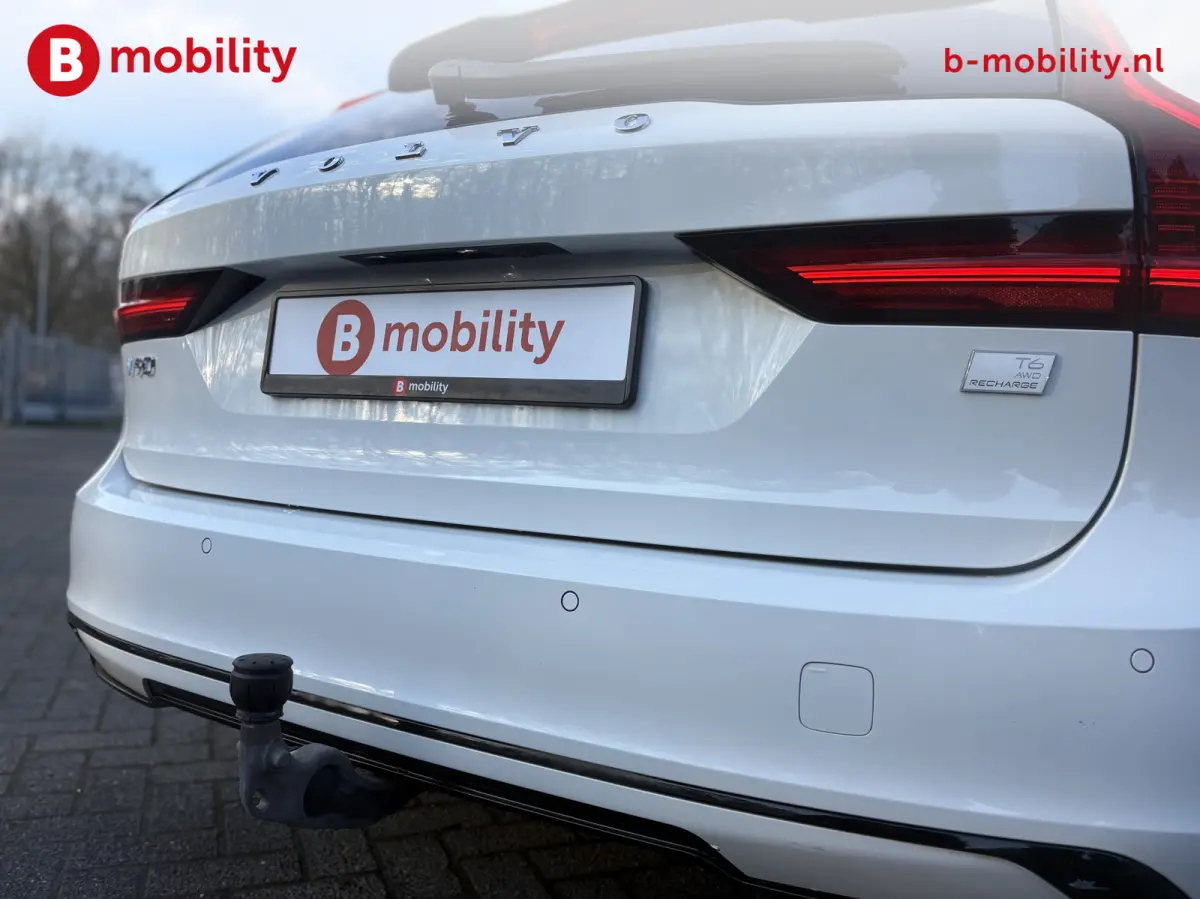 2.0 T6 AWD R-Design Trekhaak 2.100kg Head Up Harman/Kardon | 360 Camera | Panoramadak | Apple CarPlay | Adaptive Cruise