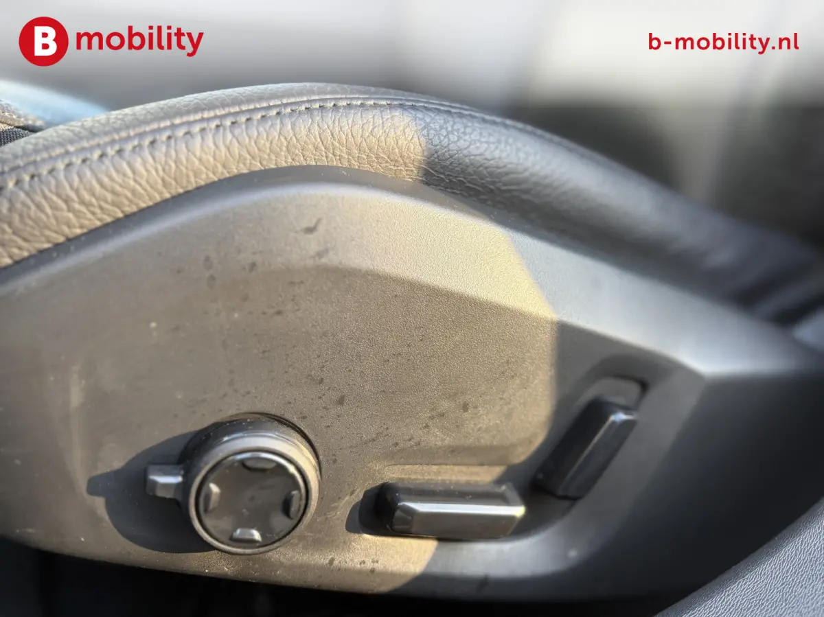 2.0 T6 AWD R-Design Trekhaak 2.100kg Head Up Harman/Kardon | 360 Camera | Panoramadak | Apple CarPlay | Adaptive Cruise