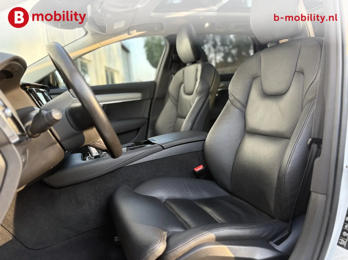 2.0 T6 AWD R-Design Trekhaak 2.100kg Head Up Harman/Kardon | 360 Camera | Panoramadak | Apple CarPlay | Adaptive Cruise