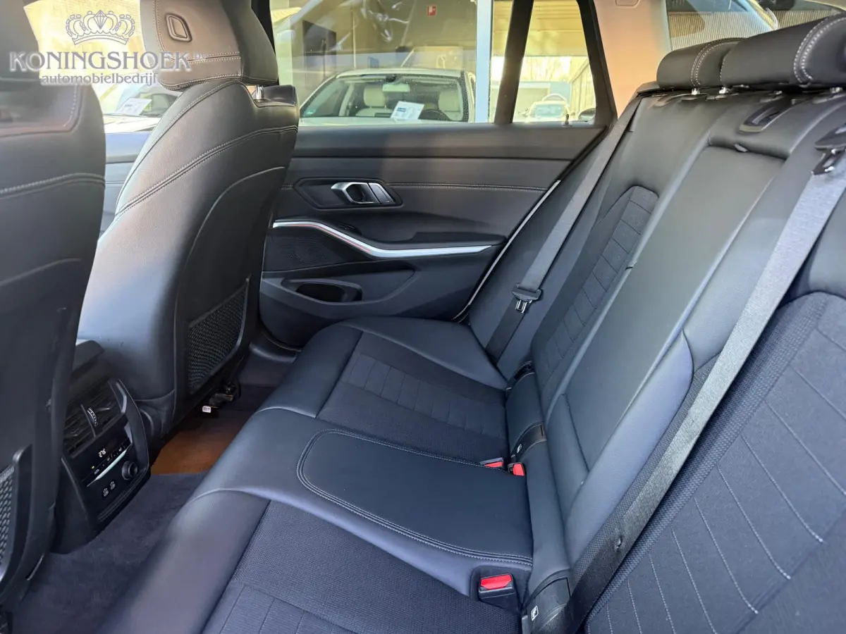 318d High Executive