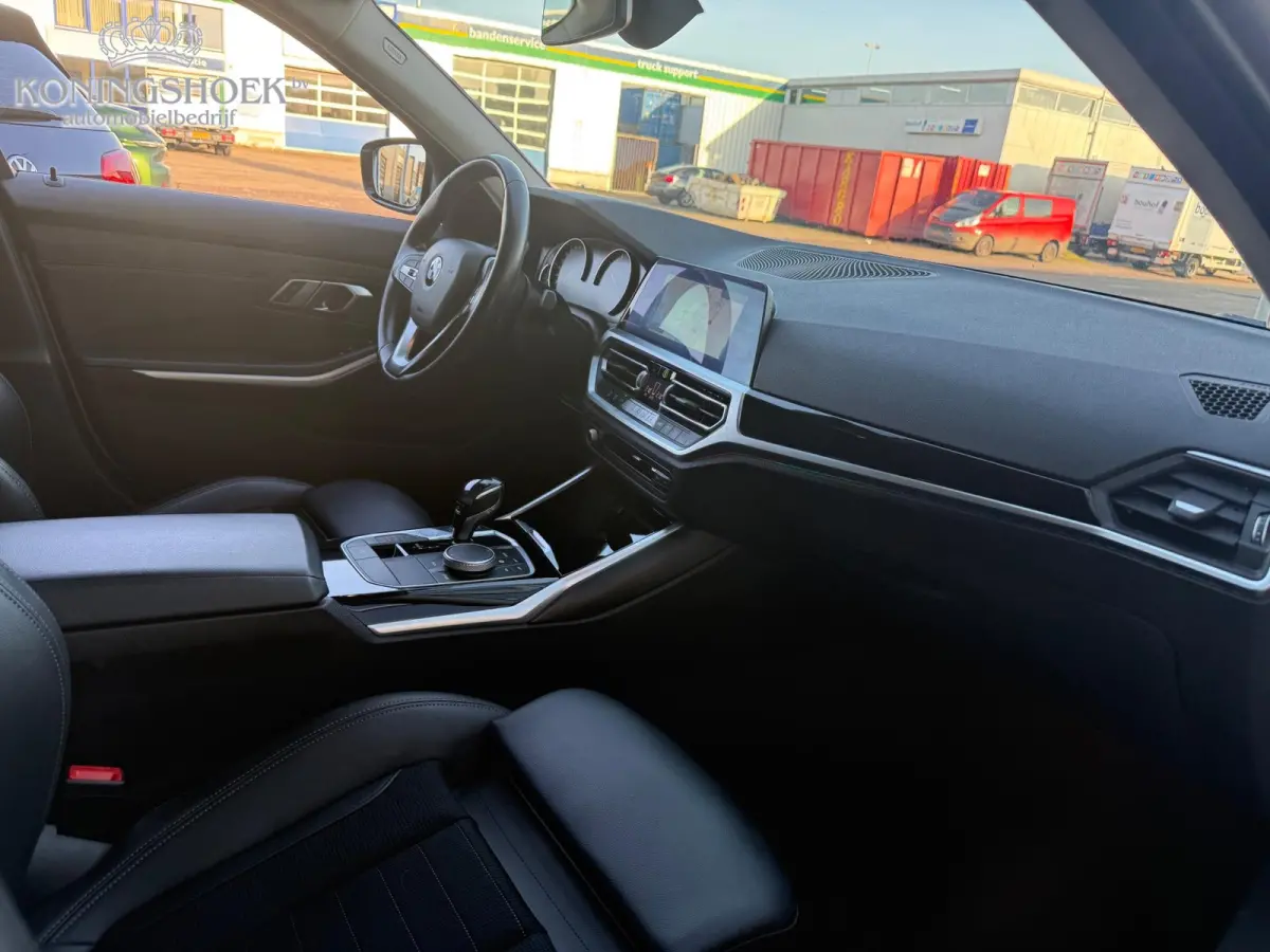 318d High Executive
