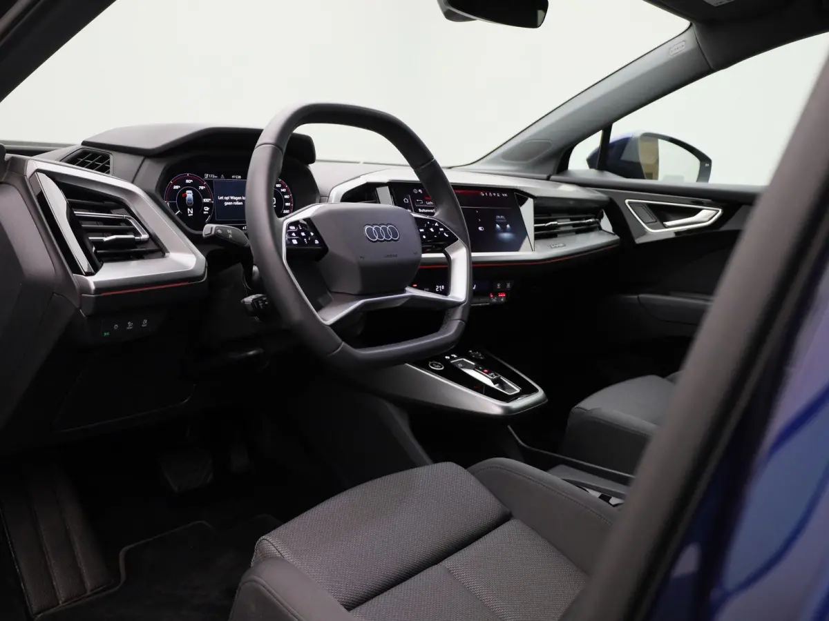 45 quattro Advanced edition 82 kWh l Demo l Adaptive cruise control l Achteruitrijcamera l Airco l Navigatie l Stoelverwarming l Apple Carplay / Android Auto l Matrix-ledkoplampen l Privacy 