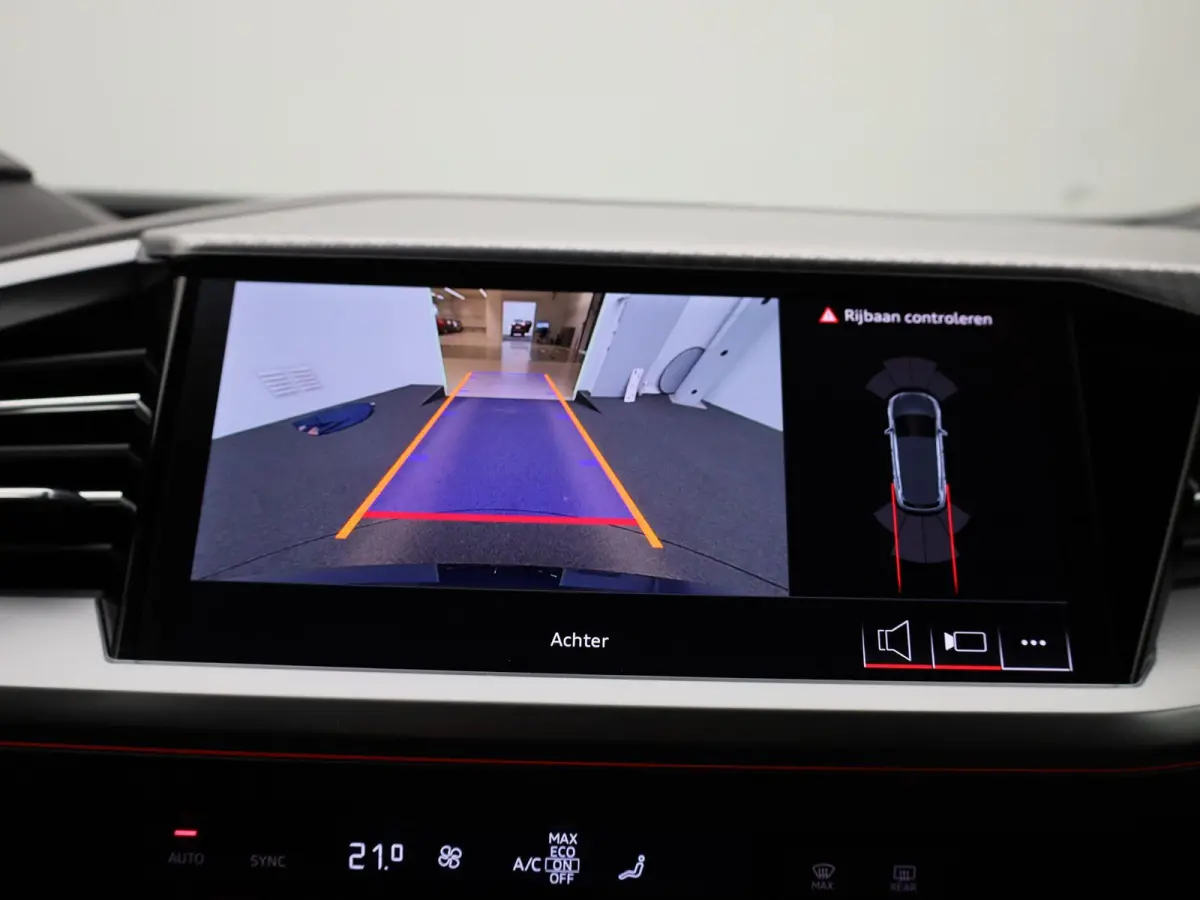 45 quattro Advanced edition 82 kWh l Demo l Adaptive cruise control l Achteruitrijcamera l Airco l Navigatie l Stoelverwarming l Apple Carplay / Android Auto l Matrix-ledkoplampen l Privacy 