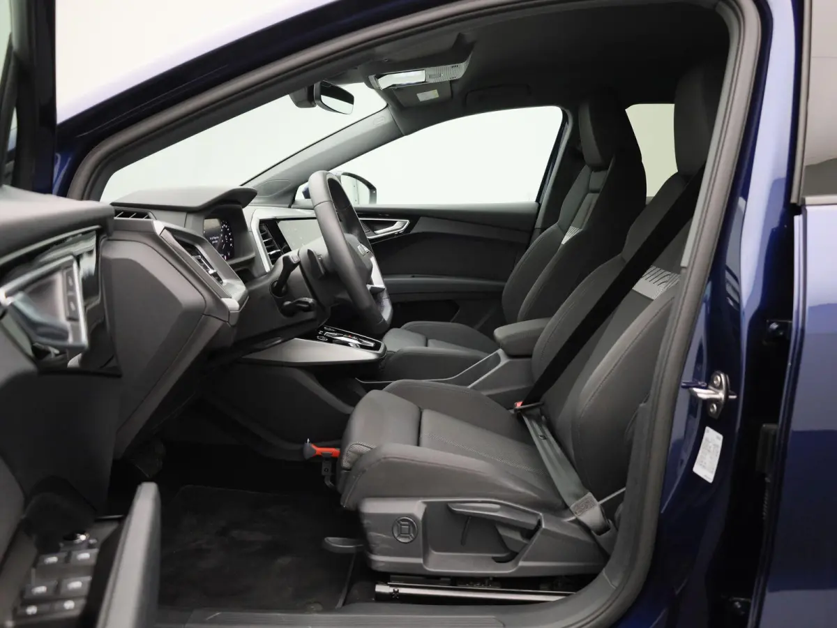 45 quattro Advanced edition 82 kWh l Demo l Adaptive cruise control l Achteruitrijcamera l Airco l Navigatie l Stoelverwarming l Apple Carplay / Android Auto l Matrix-ledkoplampen l Privacy 