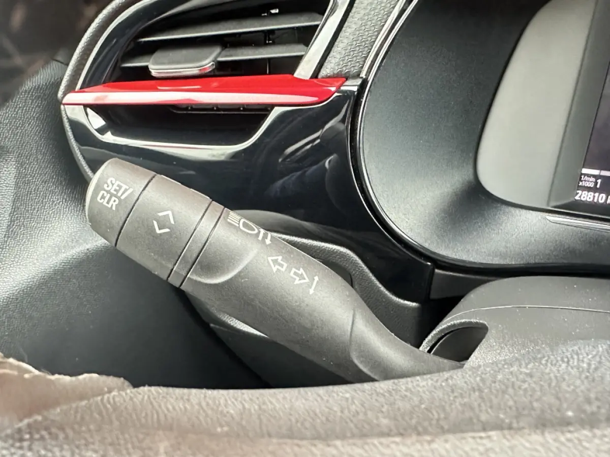 1.2 Level 4 Ultimate 100PK Carplay Half leder