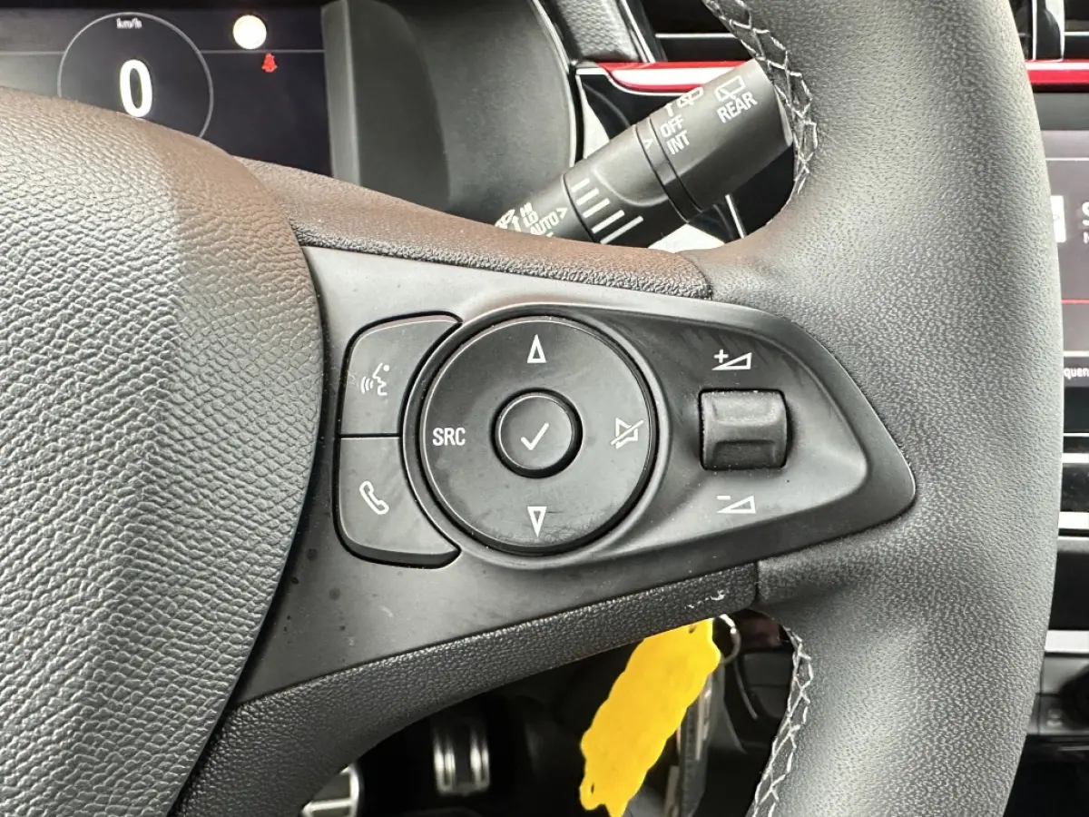 1.2 Level 4 Ultimate 100PK Carplay Half leder