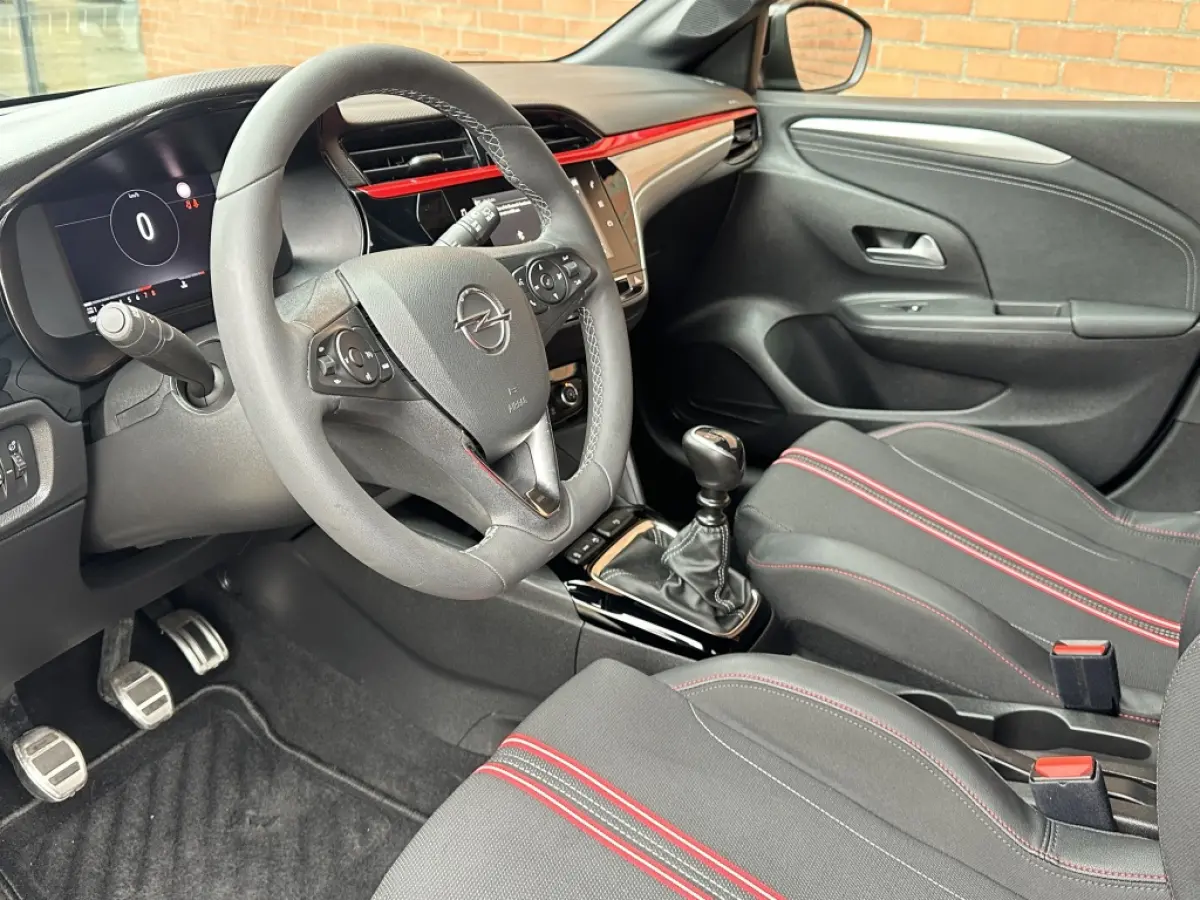 1.2 Level 4 Ultimate 100PK Carplay Half leder