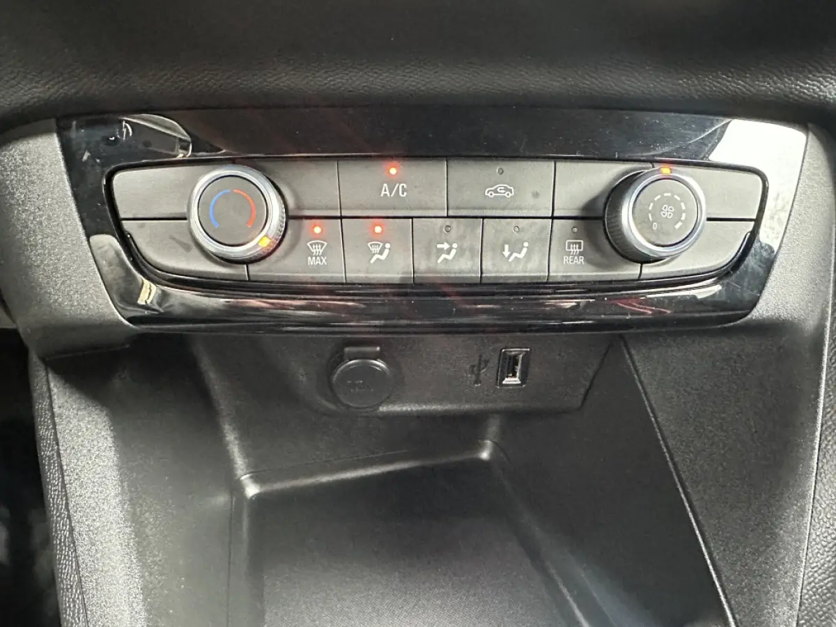 1.2 Level 4 Ultimate 100PK Carplay Half leder
