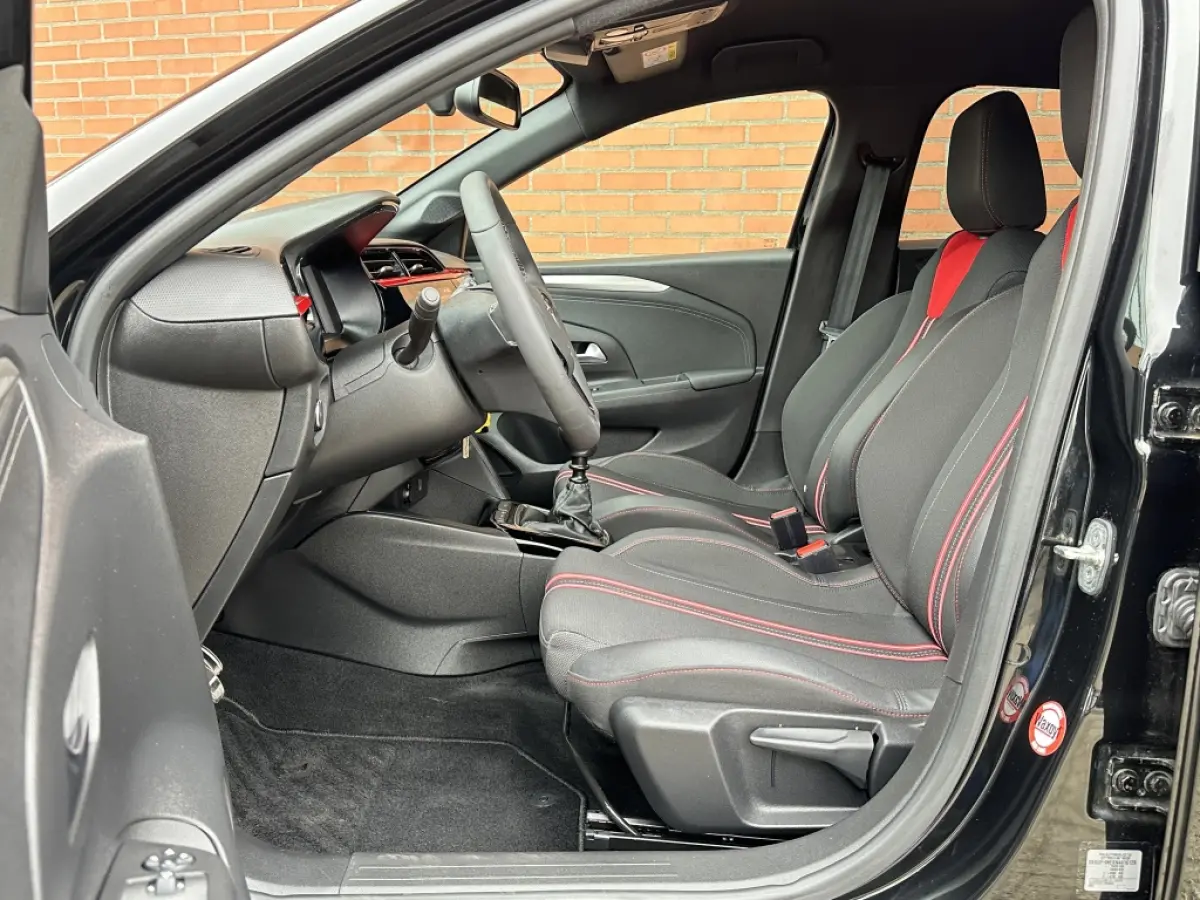 1.2 Level 4 Ultimate 100PK Carplay Half leder