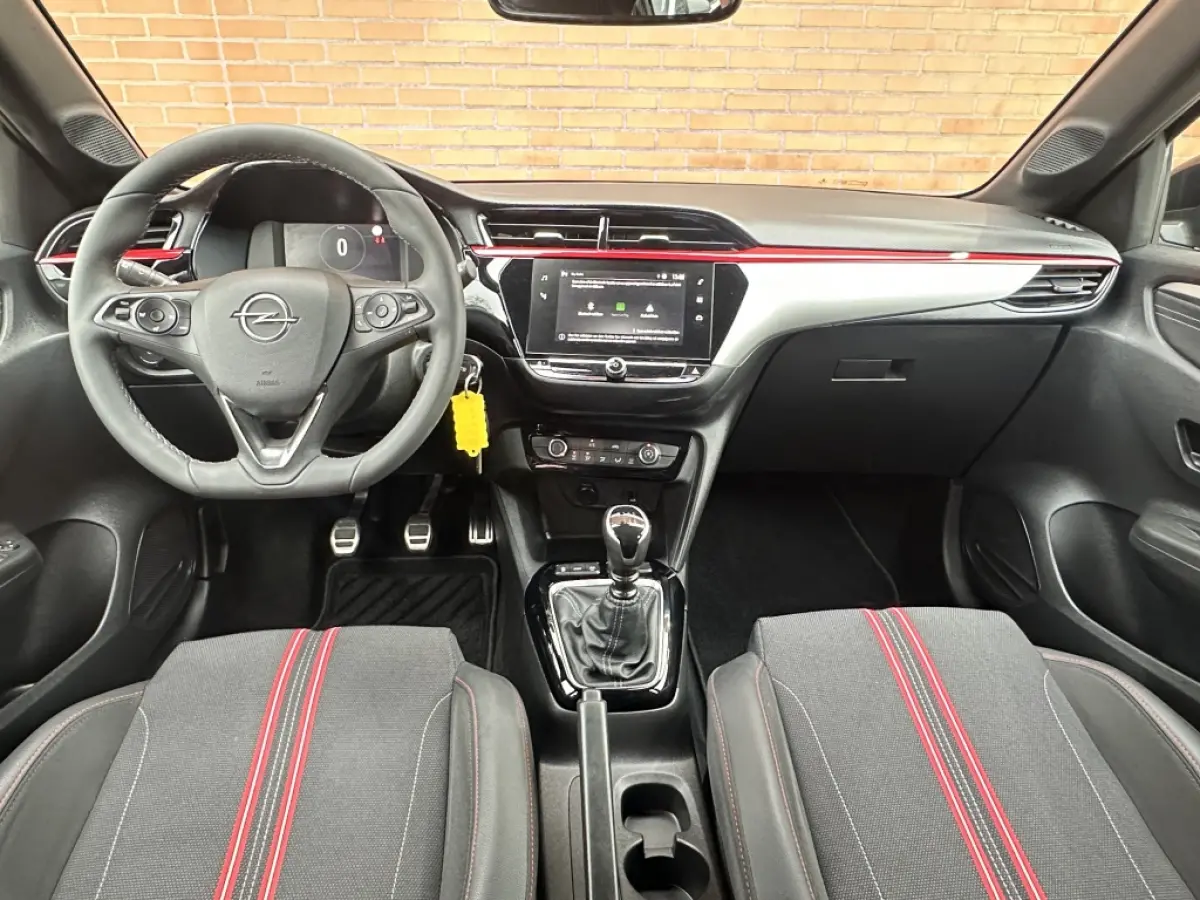 1.2 Level 4 Ultimate 100PK Carplay Half leder