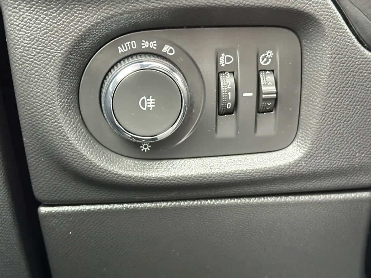 1.2 Level 4 Ultimate 100PK Carplay Half leder