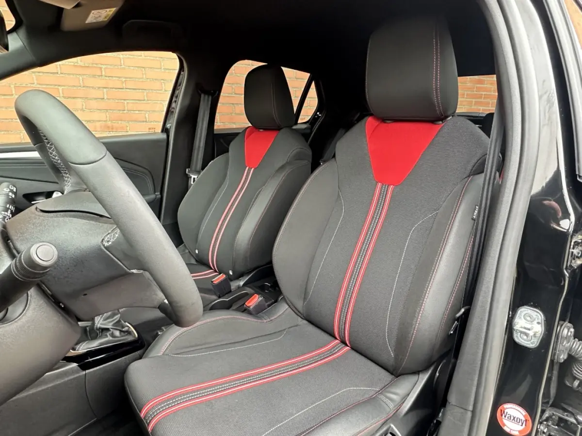 1.2 Level 4 Ultimate 100PK Carplay Half leder