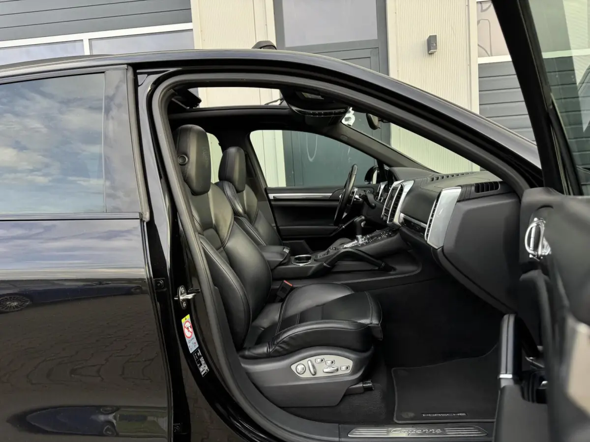 3.0 D Tiptronic S / Facelift / Led / Pano