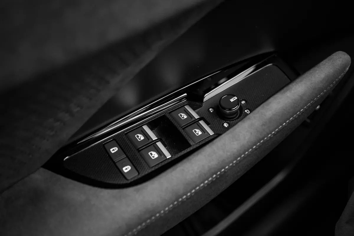 S edition | Adaptive cruise control | Audi sound system | Cruise control