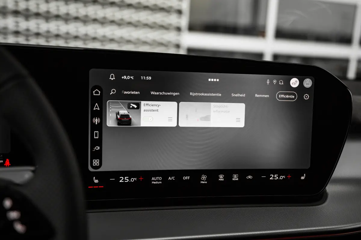 S edition | Adaptive cruise control | Audi sound system | Cruise control
