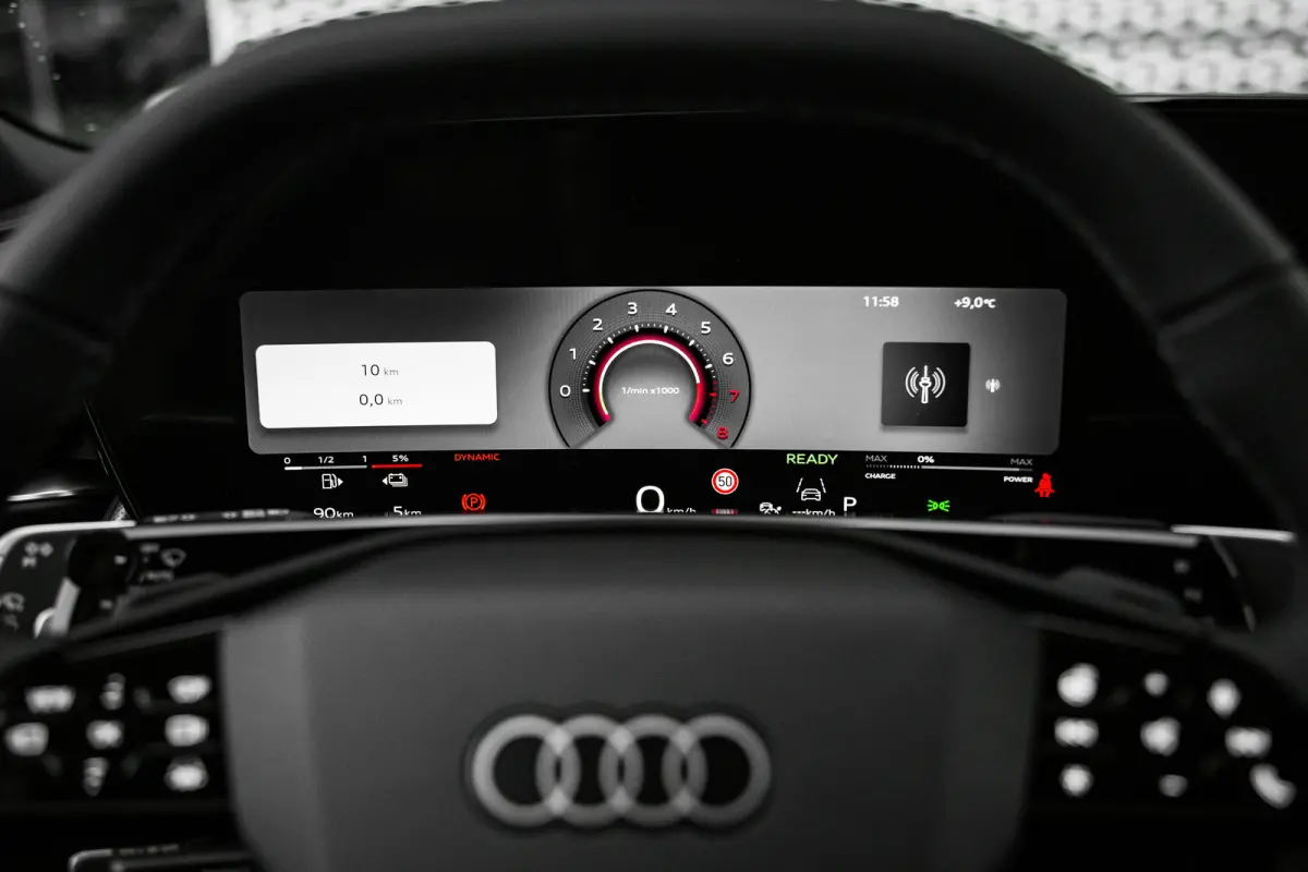 S edition | Adaptive cruise control | Audi sound system | Cruise control