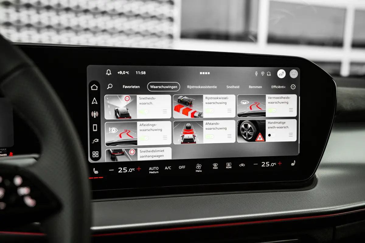 S edition | Adaptive cruise control | Audi sound system | Cruise control