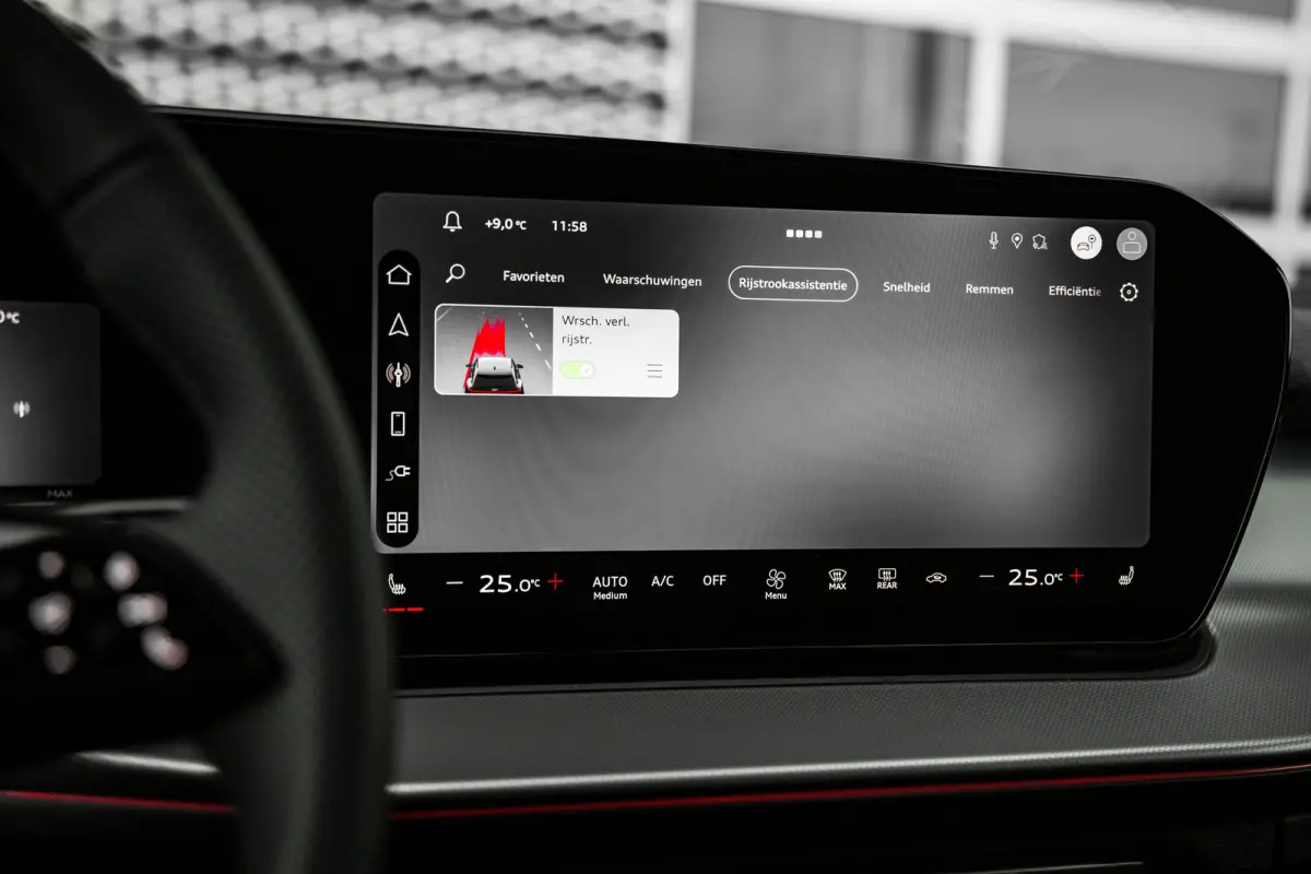 S edition | Adaptive cruise control | Audi sound system | Cruise control