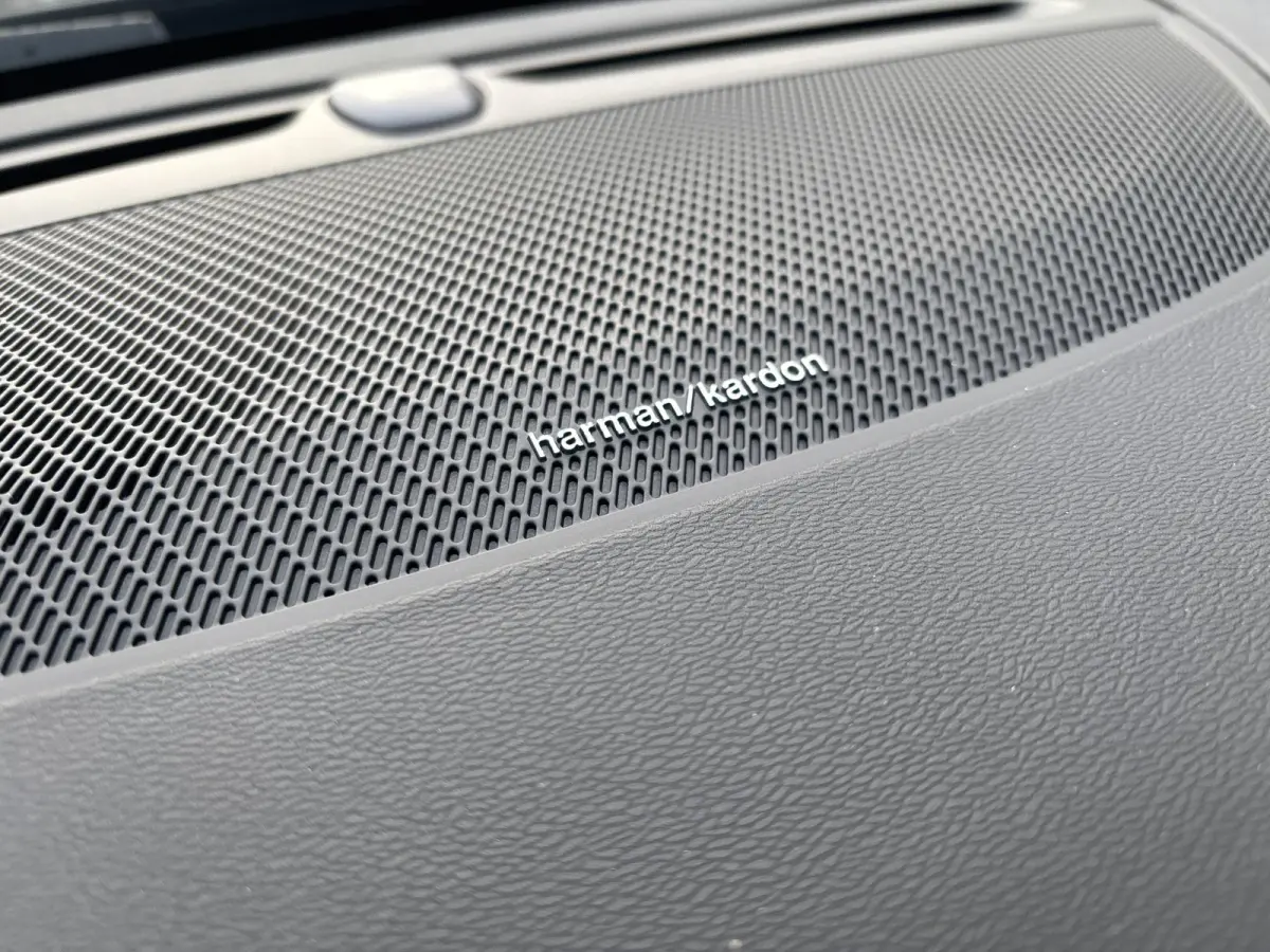 T8 Plug-in hybrid AWD Plus Dark | Bliss | Keyless | Elektrische stoelen | Stuur en stoel verwarming | Harman kardon audio |