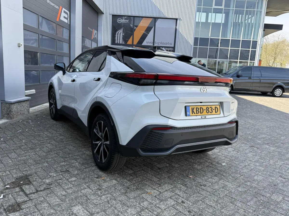 2.0 Hybrid HEV 200 Active|TEAM D|ACC|STOELV.|CAMERA