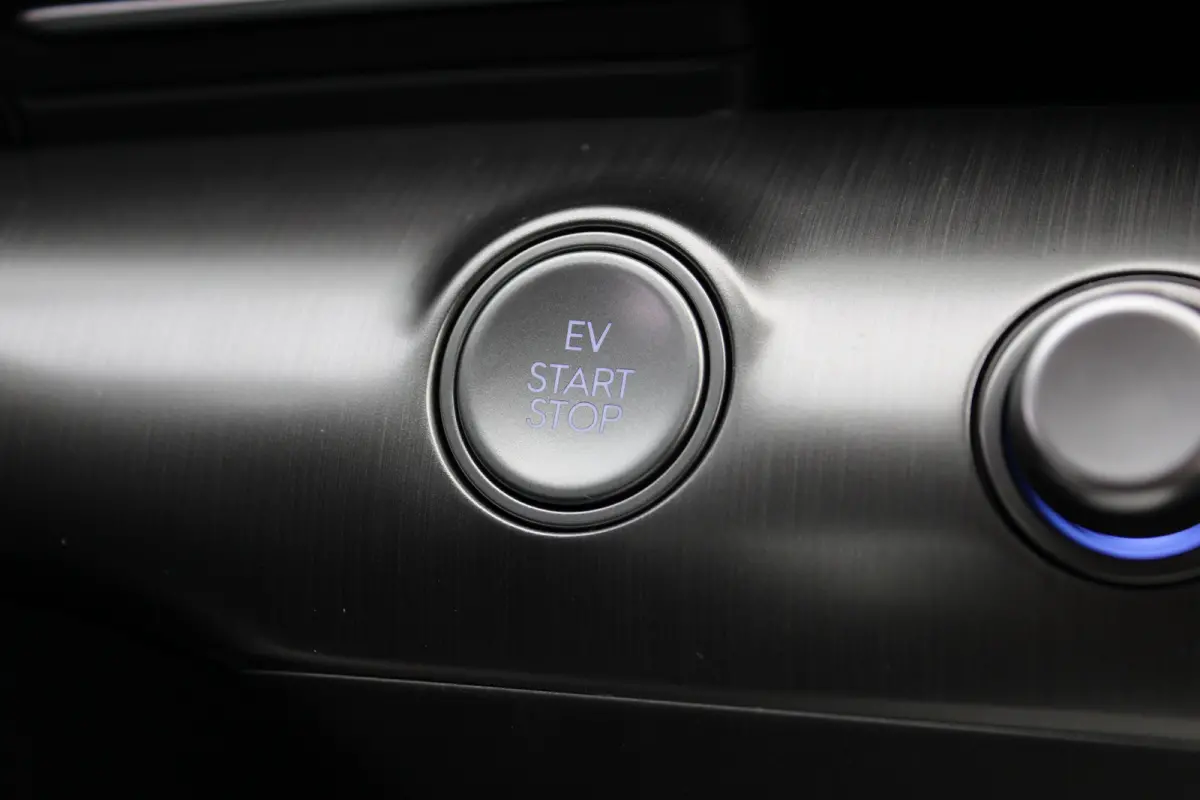 Comfort Smart + WVB 65.4 kWh MY25 19" | €5000,- korting !! | Vanaf 419,- Private Lease p/m !