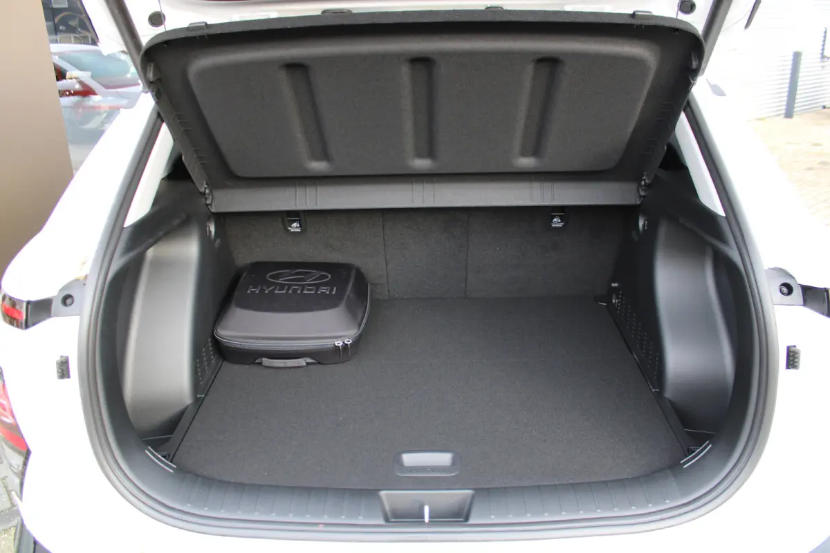 Comfort Smart + WVB 65.4 kWh MY25 19" | €5000,- korting !! | Vanaf 419,- Private Lease p/m !