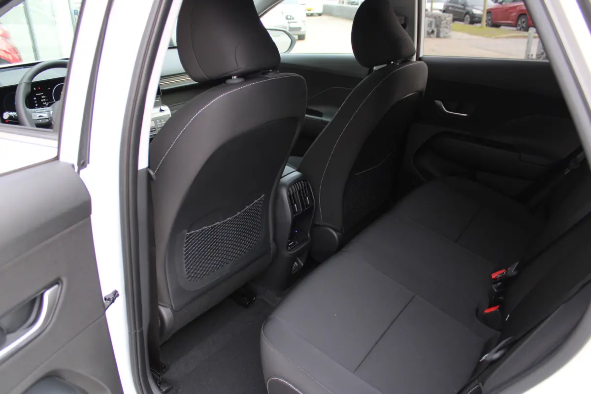 Comfort Smart + WVB 65.4 kWh MY25 19" | €5000,- korting !! | Vanaf 419,- Private Lease p/m !