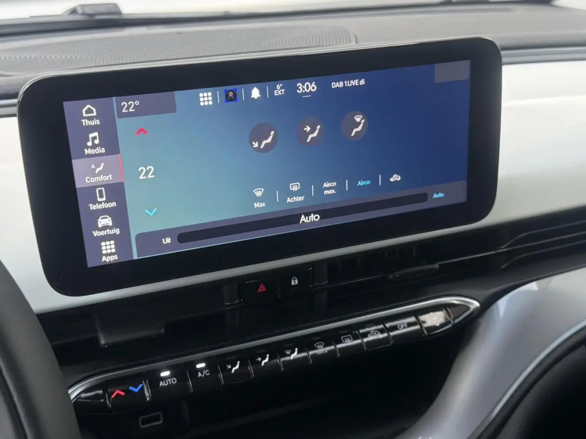 24 kWh Navi Camera Carplay Led Cruise SOH 100% Eerste Eigenaar Dealer Onderhouden Nieuwstaat 2023 Nouvelle 500 70 Kw 95 Pk incl 12 maanden garantie