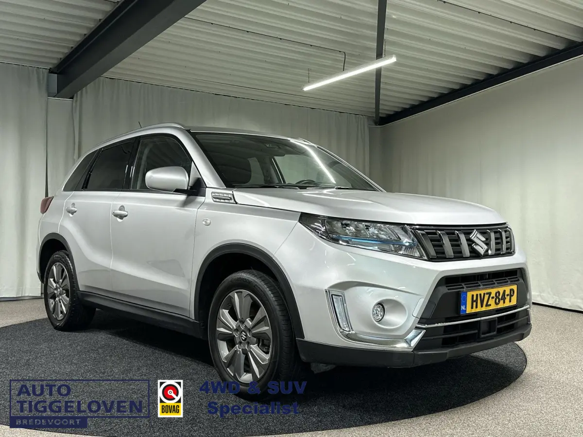 1.5 Hybrid Select Automaat | Navi | Trekhaak | Stoelverwarming