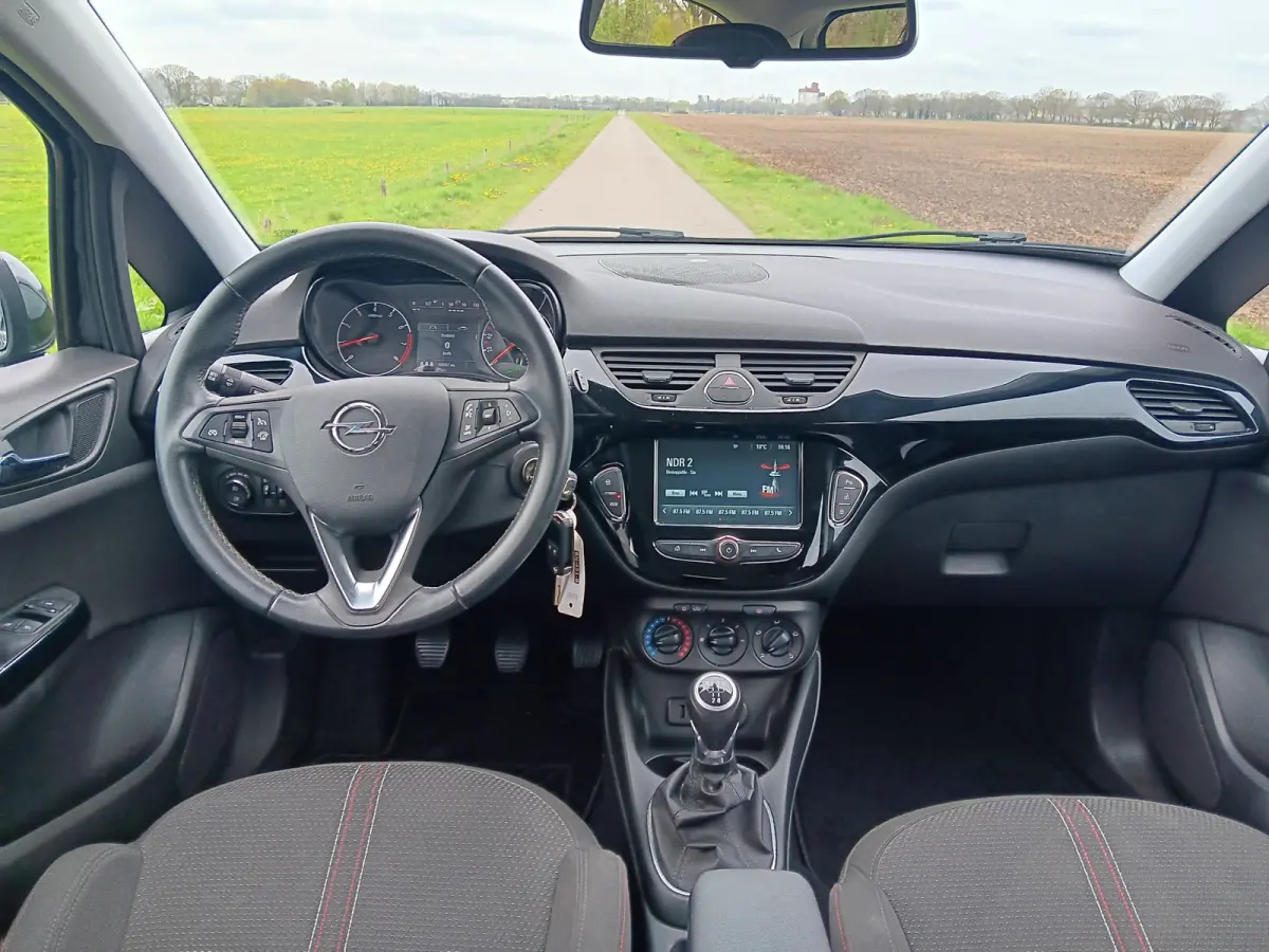 1.4 Online Edition,NAV,LMV,CRUISE,AIRCO,1ste Eigenaar,Carplay,All season banden