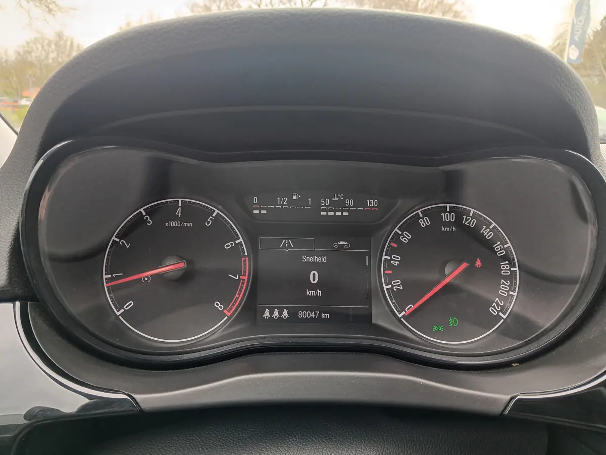 1.4 Online Edition,NAV,LMV,CRUISE,AIRCO,1ste Eigenaar,Carplay,All season banden