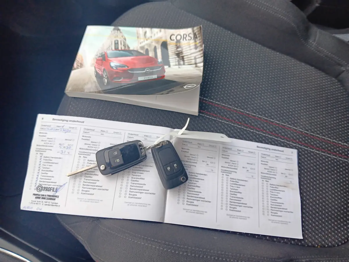 1.4 Online Edition,NAV,LMV,CRUISE,AIRCO,1ste Eigenaar,Carplay,All season banden