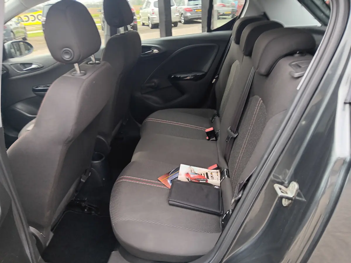 1.4 Online Edition,NAV,LMV,CRUISE,AIRCO,1ste Eigenaar,Carplay,All season banden