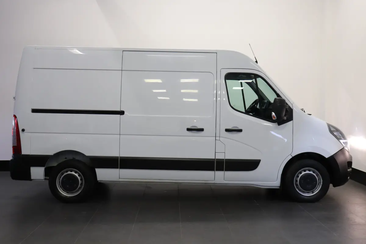 2.3 Turbo 180PK L2H2 EURO 6 - A/C Climate - Trekhaak - Camera - €13.900,- Excl.