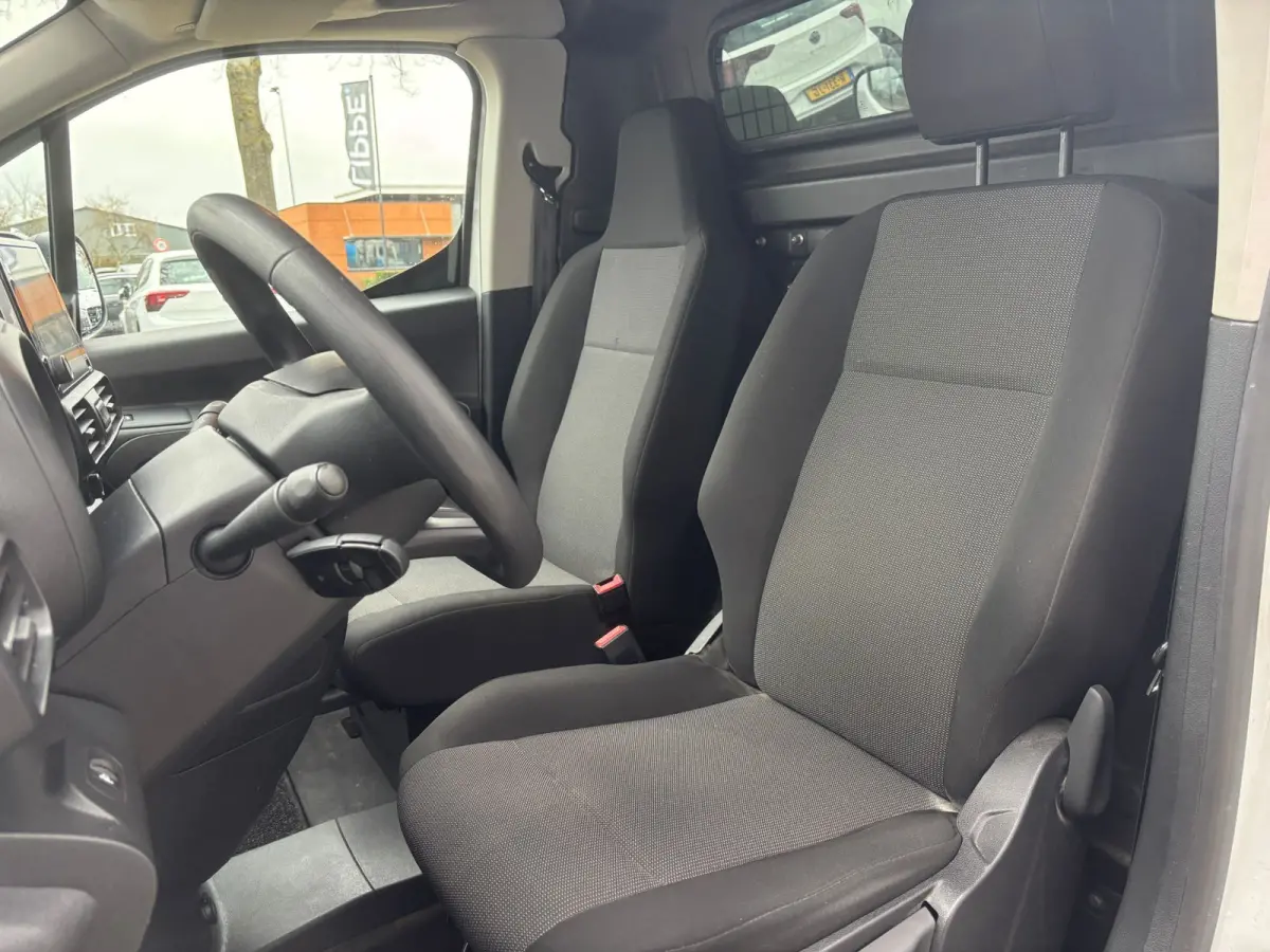 1.5 BlueHDI Club XL | Apple Carplay | Cruise | Navi | Airco