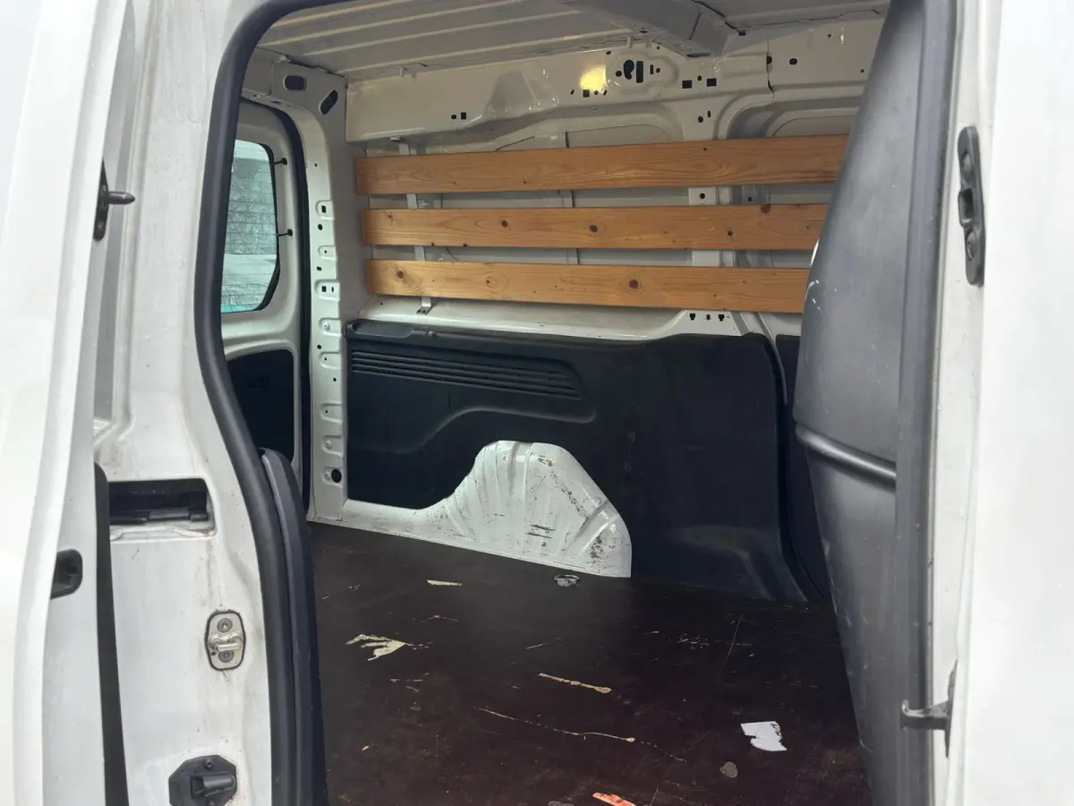 1.5 BlueHDI Club XL | Apple Carplay | Cruise | Navi | Airco
