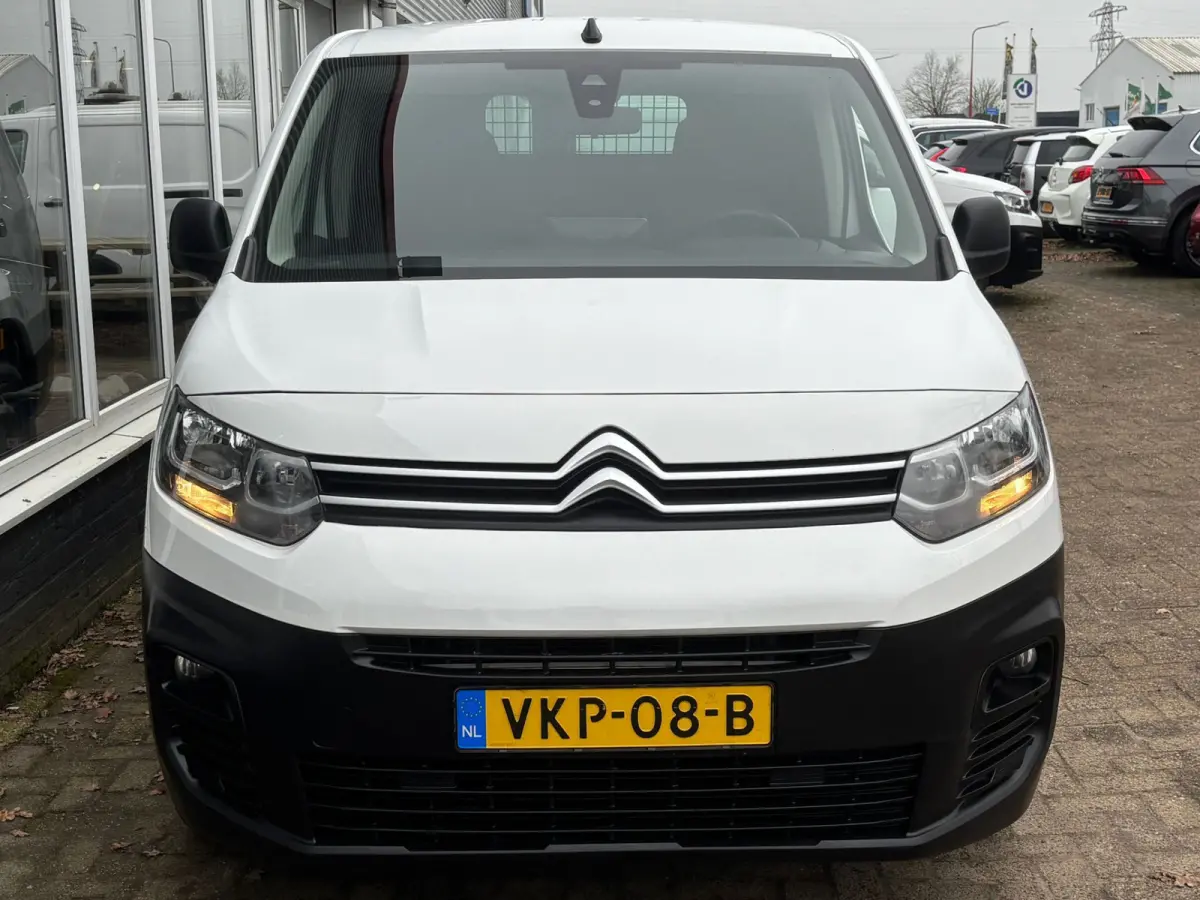 1.5 BlueHDI Club XL | Apple Carplay | Cruise | Navi | Airco