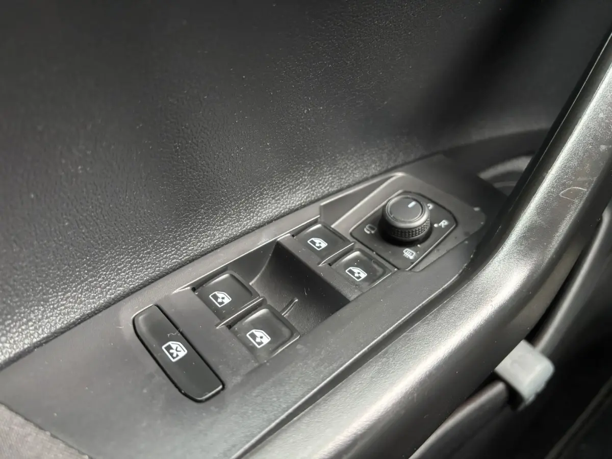 1.0 TSI Life | Parkeer Sensoren | Bluetooth | Cruise | Airco
