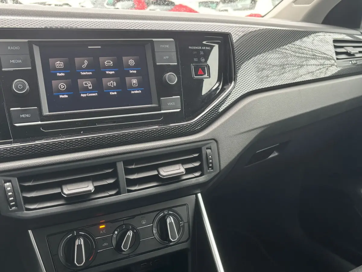 1.0 TSI Life | Parkeer Sensoren | Bluetooth | Cruise | Airco