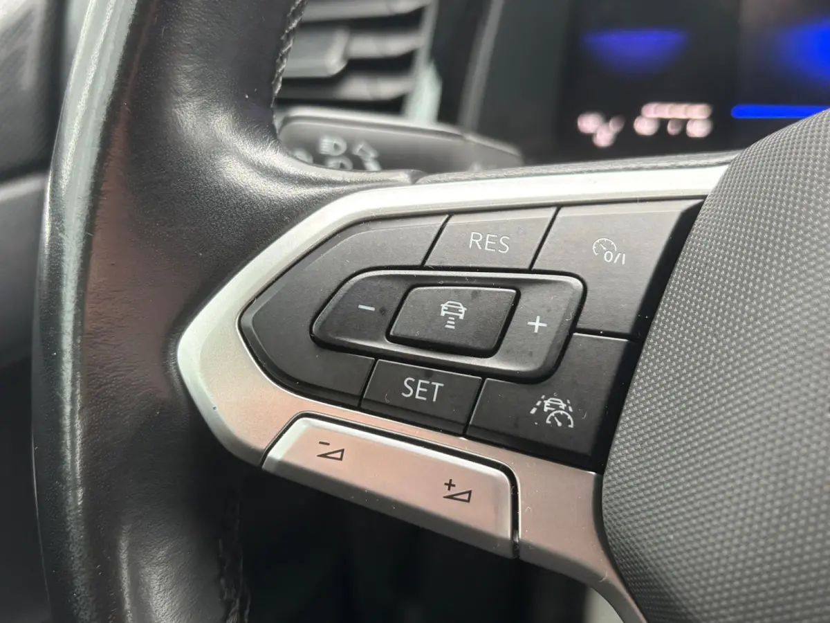 1.0 TSI Life | Parkeer Sensoren | Bluetooth | Cruise | Airco