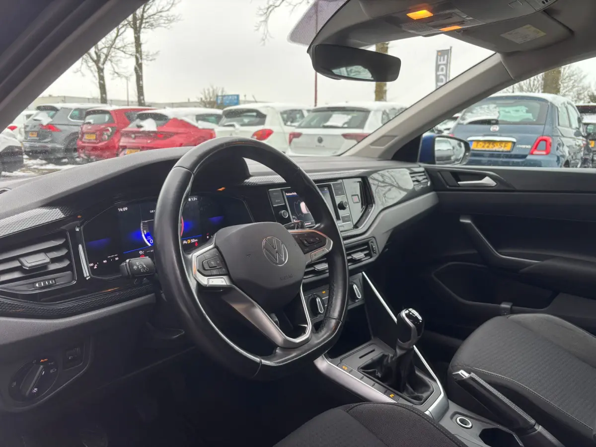1.0 TSI Life | Parkeer Sensoren | Bluetooth | Cruise | Airco