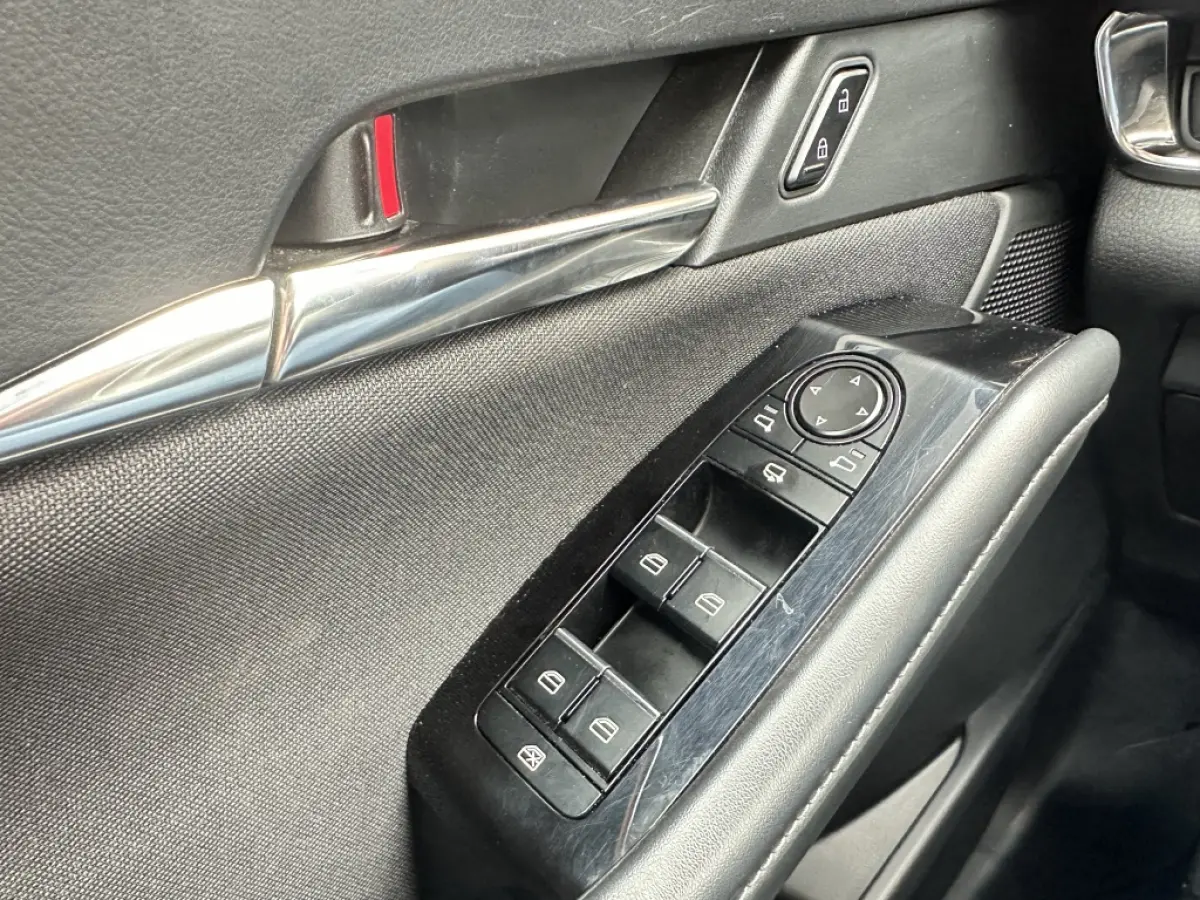 2.0 e-SkyActiv 150PK Automaat Verwarmd stuur en stoelen 1e eigen