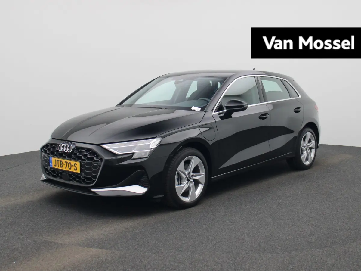 40 TFSI e S edition l Demo l Cruise control l Airco l Navigatie l Stoelverwarming l Elektr. instel. bestuurd.stoel l Parkeersensoren l Audi virtual cockpit plus l Audi drive select l Lichtme