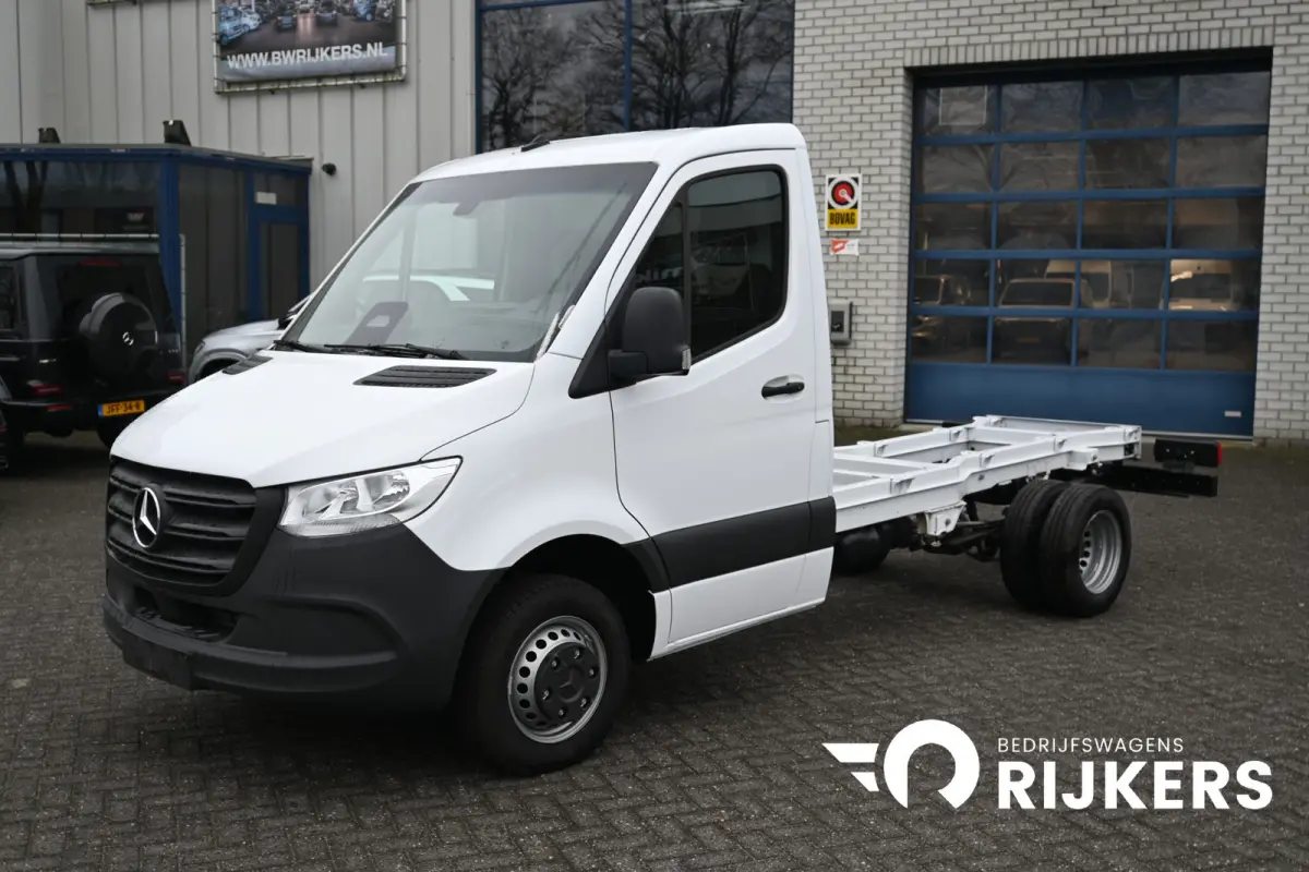 515 CDI L2 Pro chassis cabine 3500 KG trekgewicht, Geveerde stoel