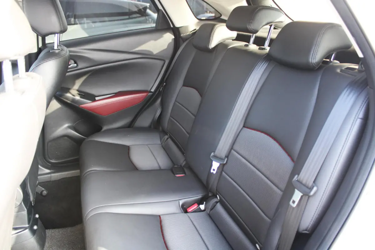 2.0 SkyActiv-G 120 GT-M Automaat | Trekhaak | Leder | Camera